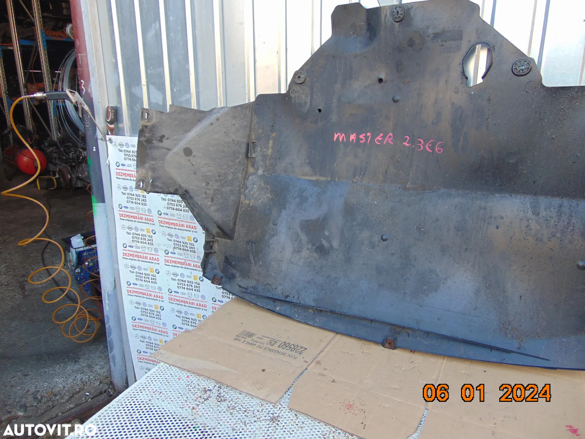Scut motor Renault Master dupa 2018 Opel Movano cod 758903761r - 3
