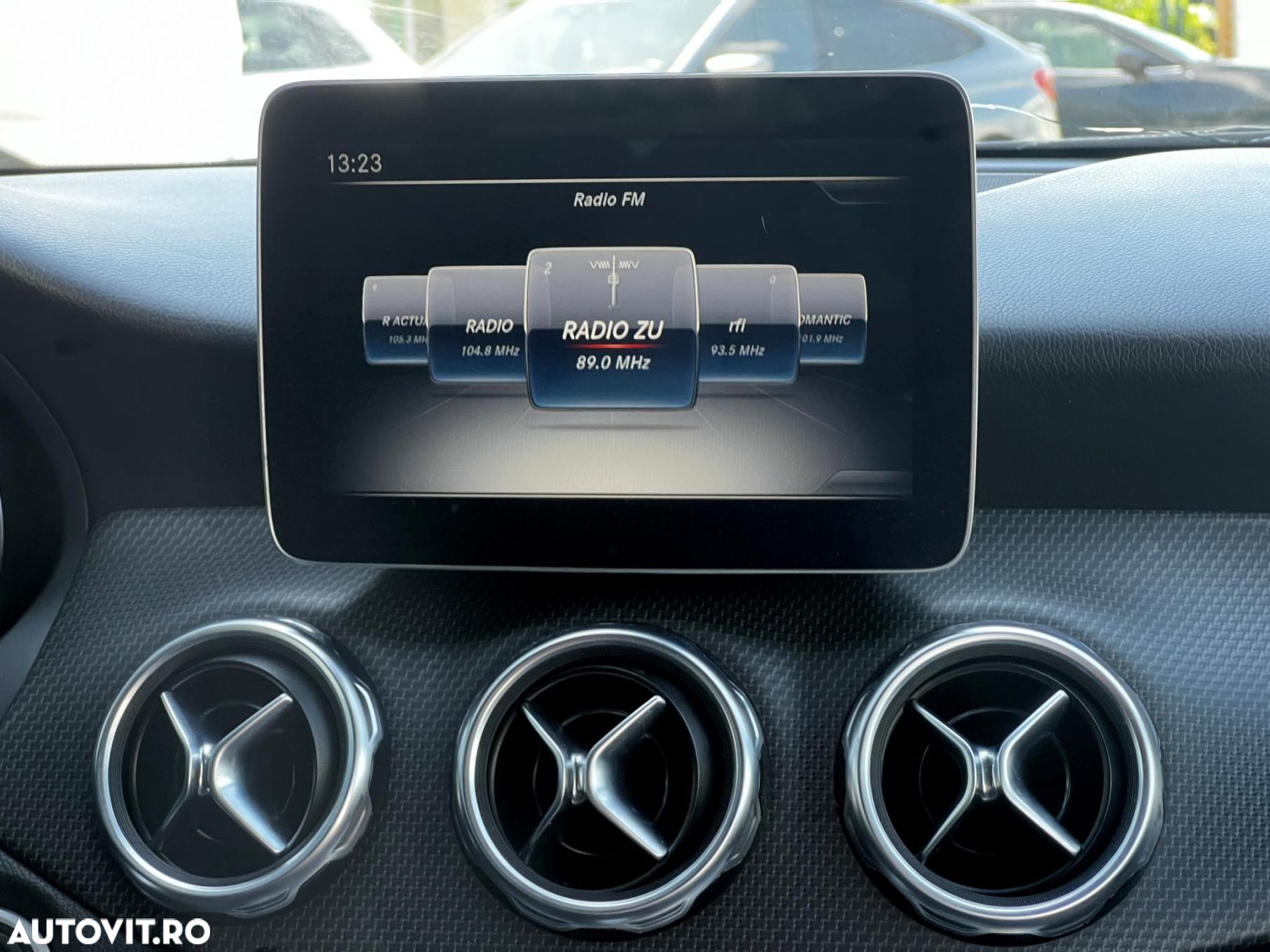 Mercedes-Benz GLA 200 d 4MATIC Aut. - 11