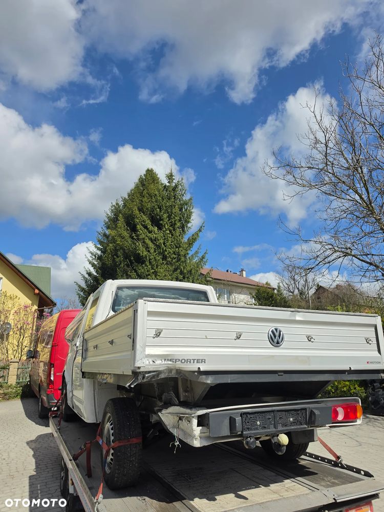Volkswagen Transporter - 4