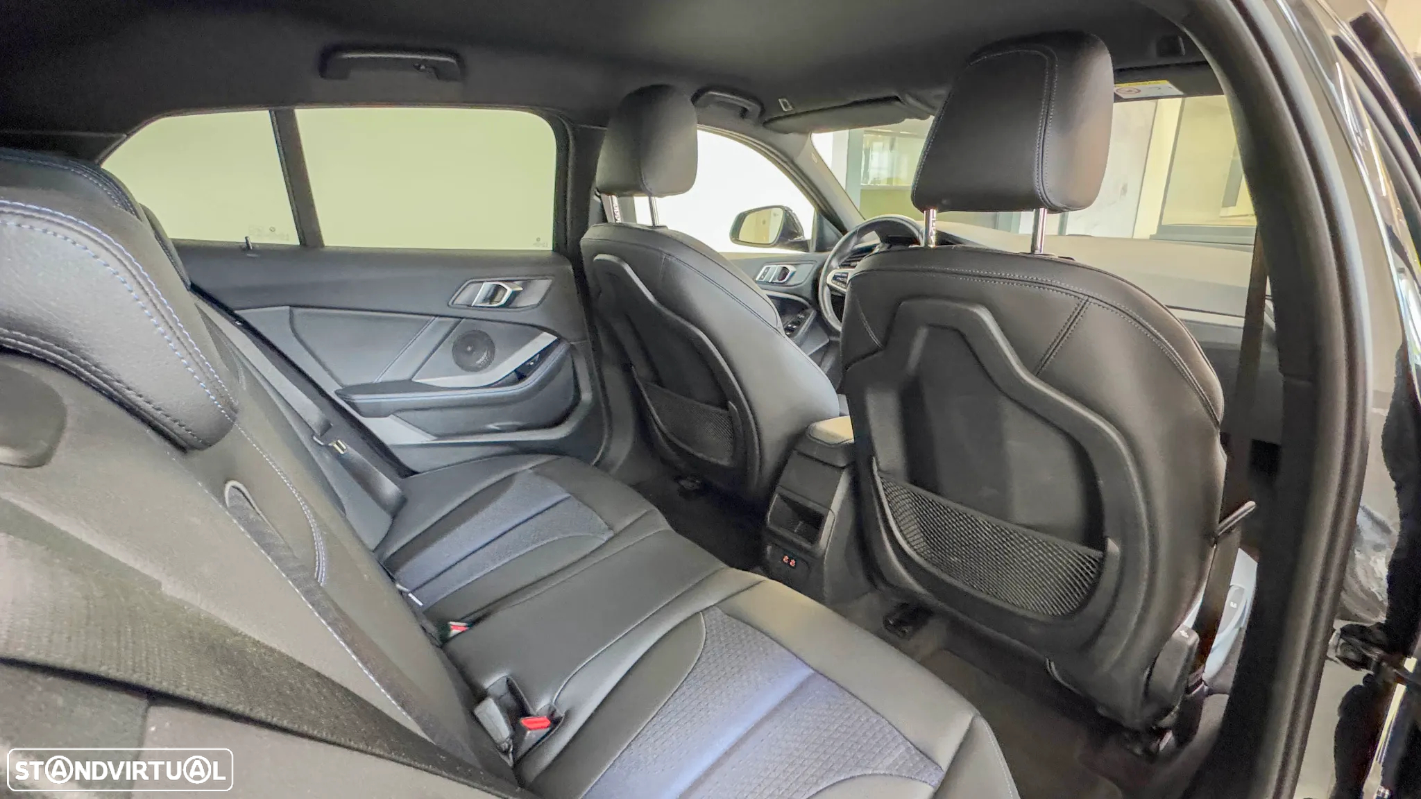 BMW 116 d Pack Desportivo M Auto - 17