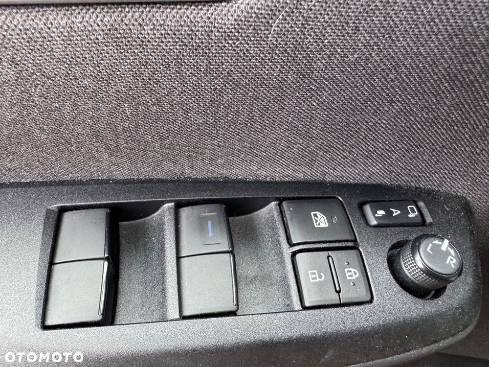Toyota Yaris Hybrid 1.5 Executive - 27
