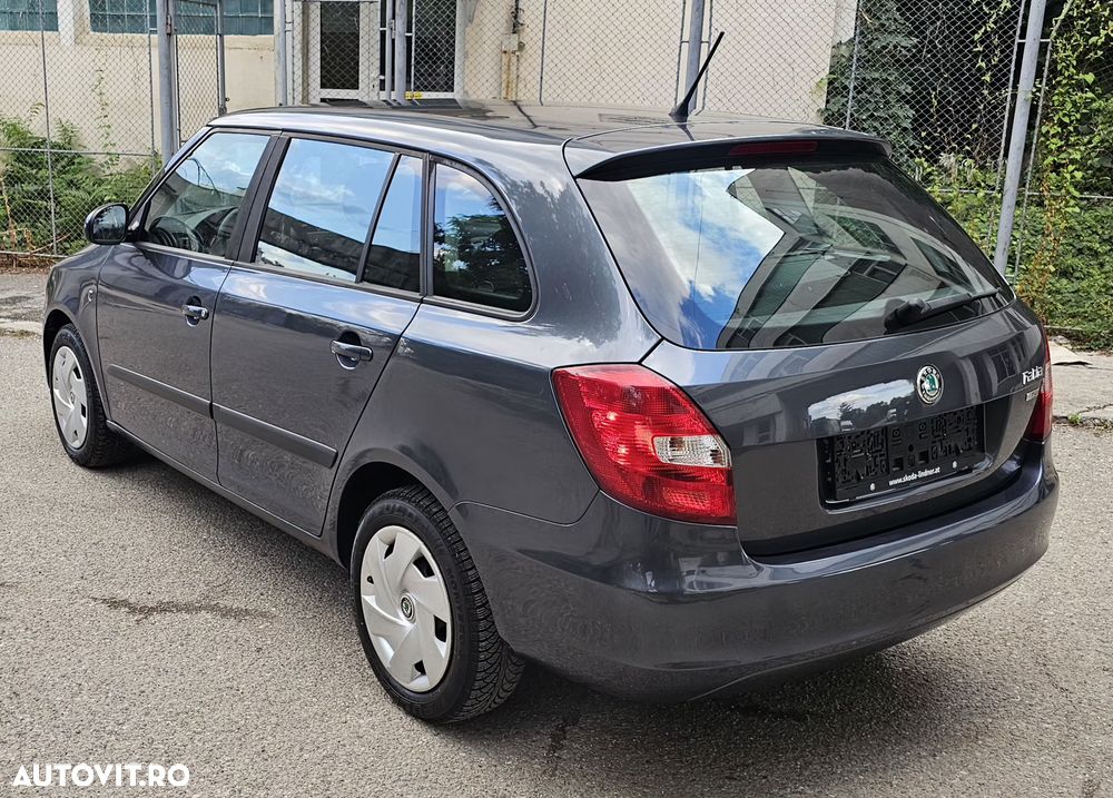 Skoda Fabia 1.2 TSI Elegance DSG - 4