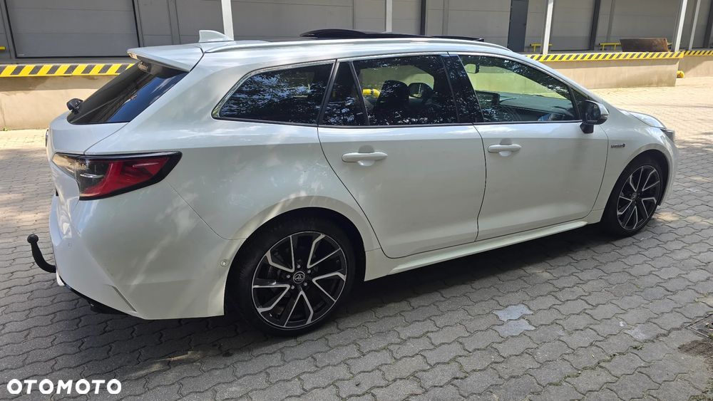 Toyota Corolla 2.0 Hybrid Executive - 6