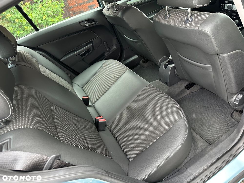 Opel Astra - 14