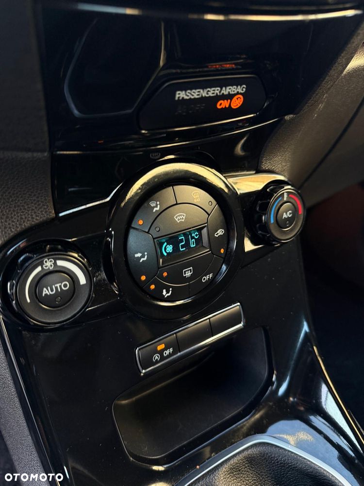 Ford Fiesta 1.6 TDCi Titanium - 8