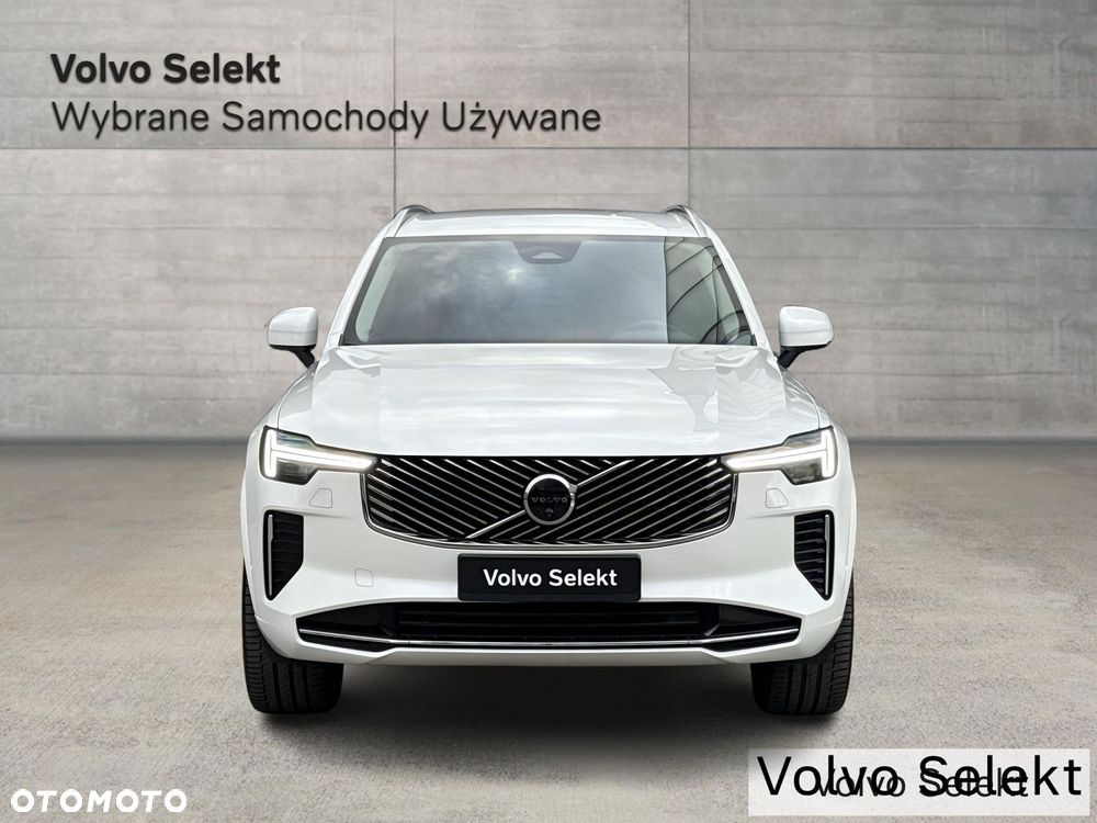 Volvo XC 90 - 9