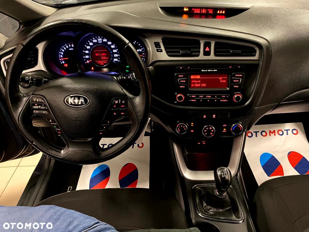 Kia Ceed 1.6 GDI Vision - 16