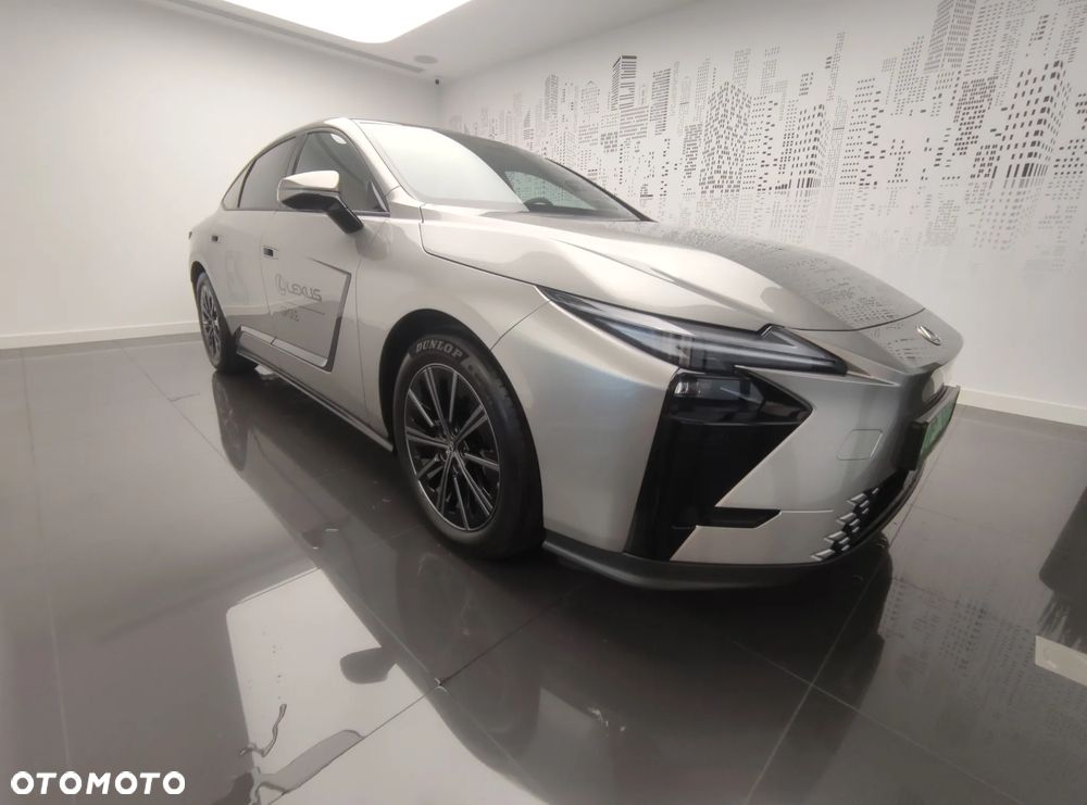 Lexus ES 500e Prestige AWD - 5