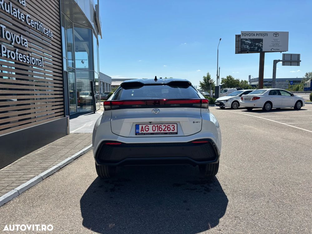 TOYOTA C-HR 2026 — imagine 6