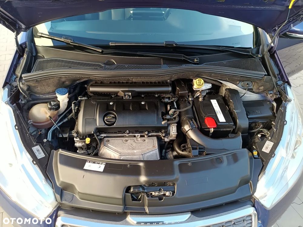 Peugeot 208 1.6 VTi Allure - 26