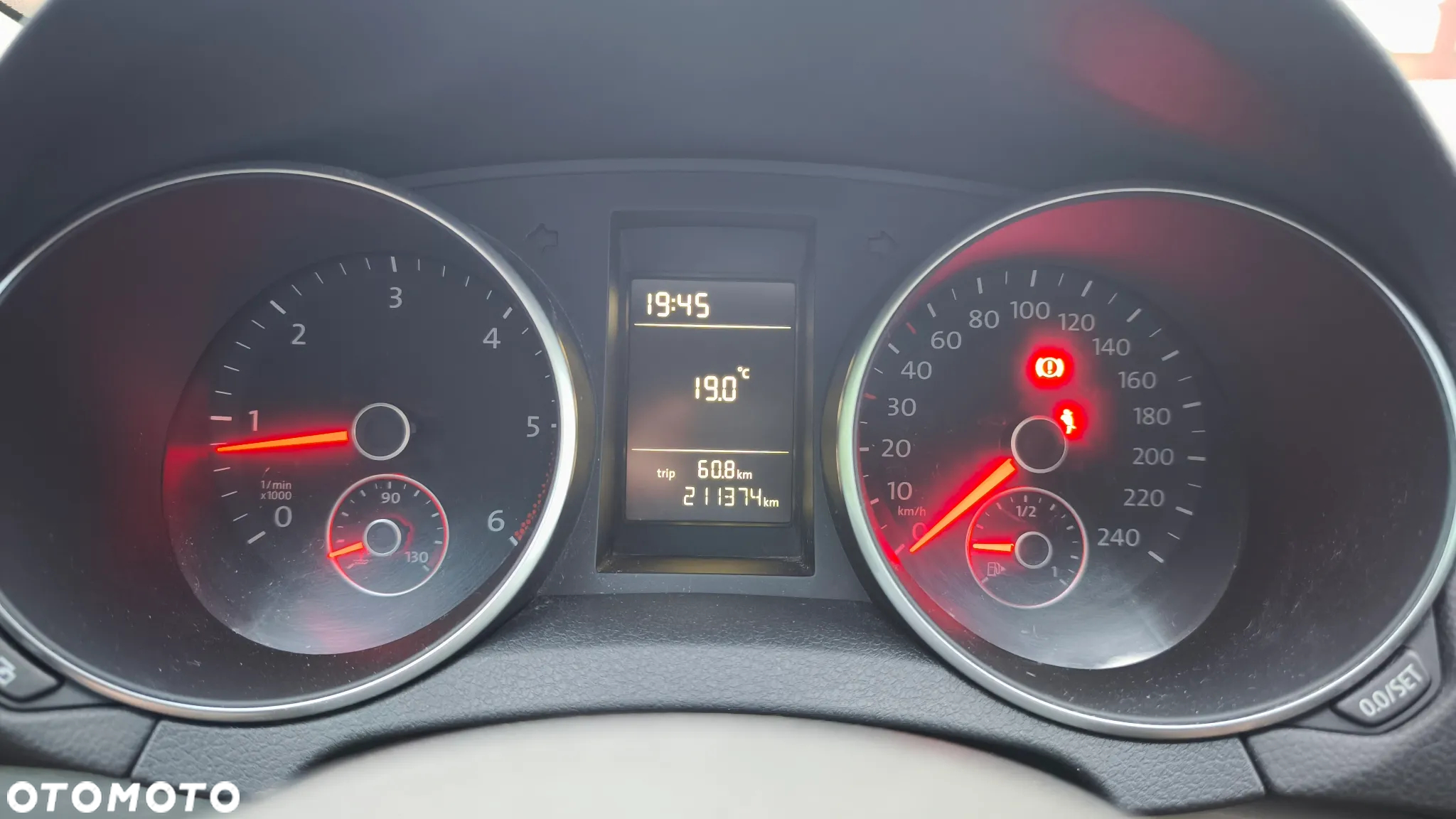 Volkswagen Golf VI 1.6 TDI Trendline - 15