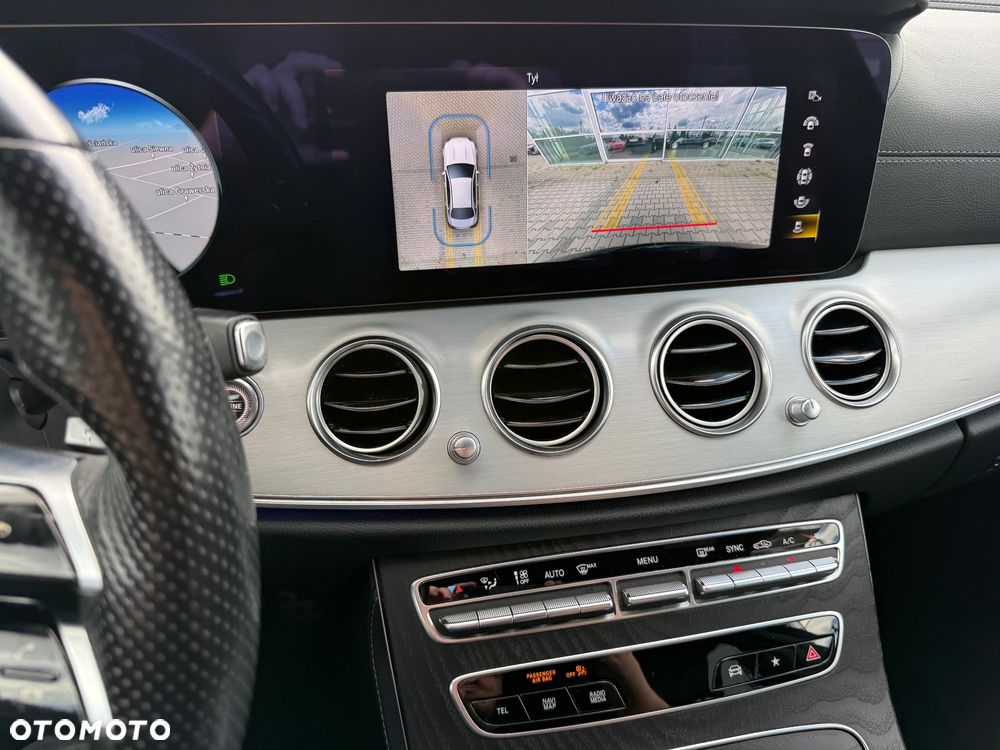 Mercedes-Benz Klasa E 220 d 4-Matic AMG - 27