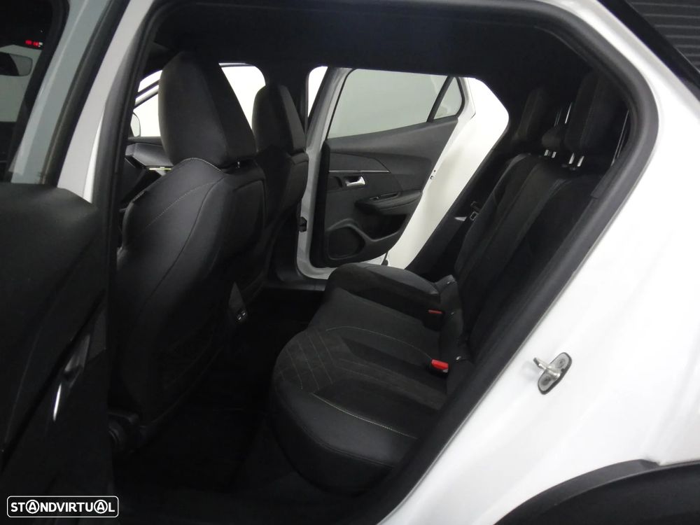 Peugeot e-2008 50 kWh GT Line - 14