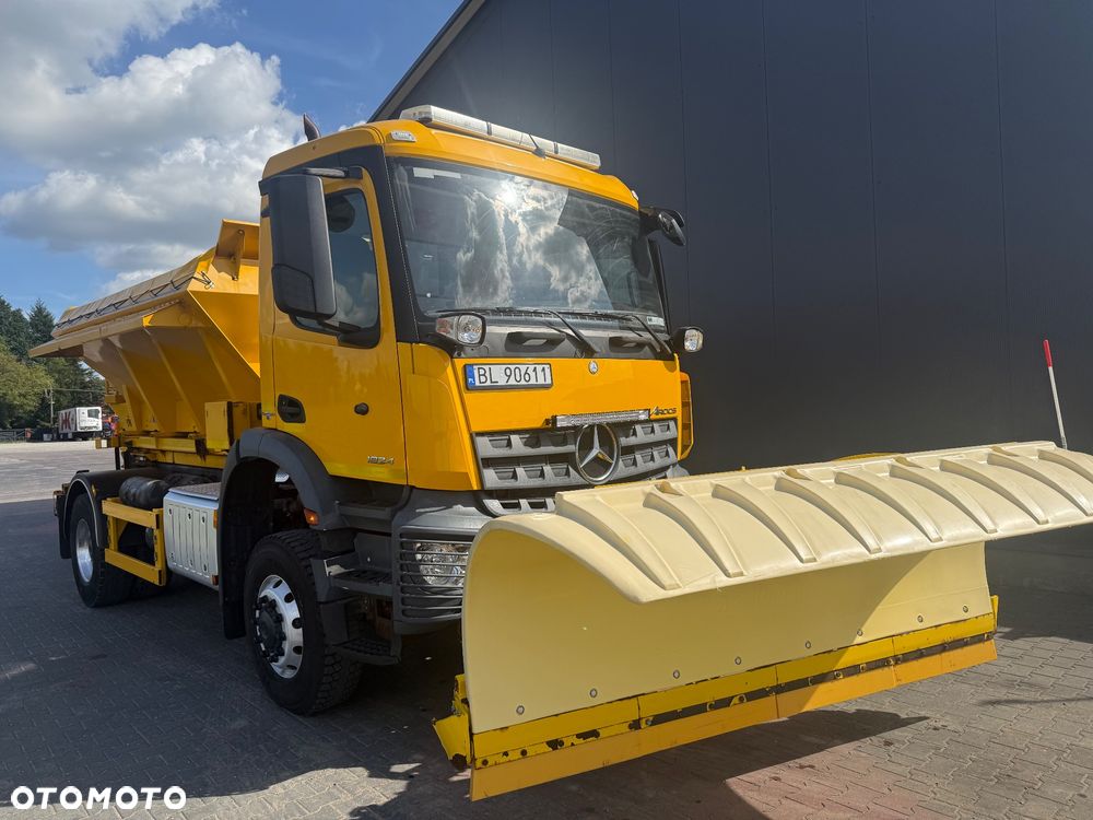 Mercedes-Benz Arocs 240 , 4x4 - 2