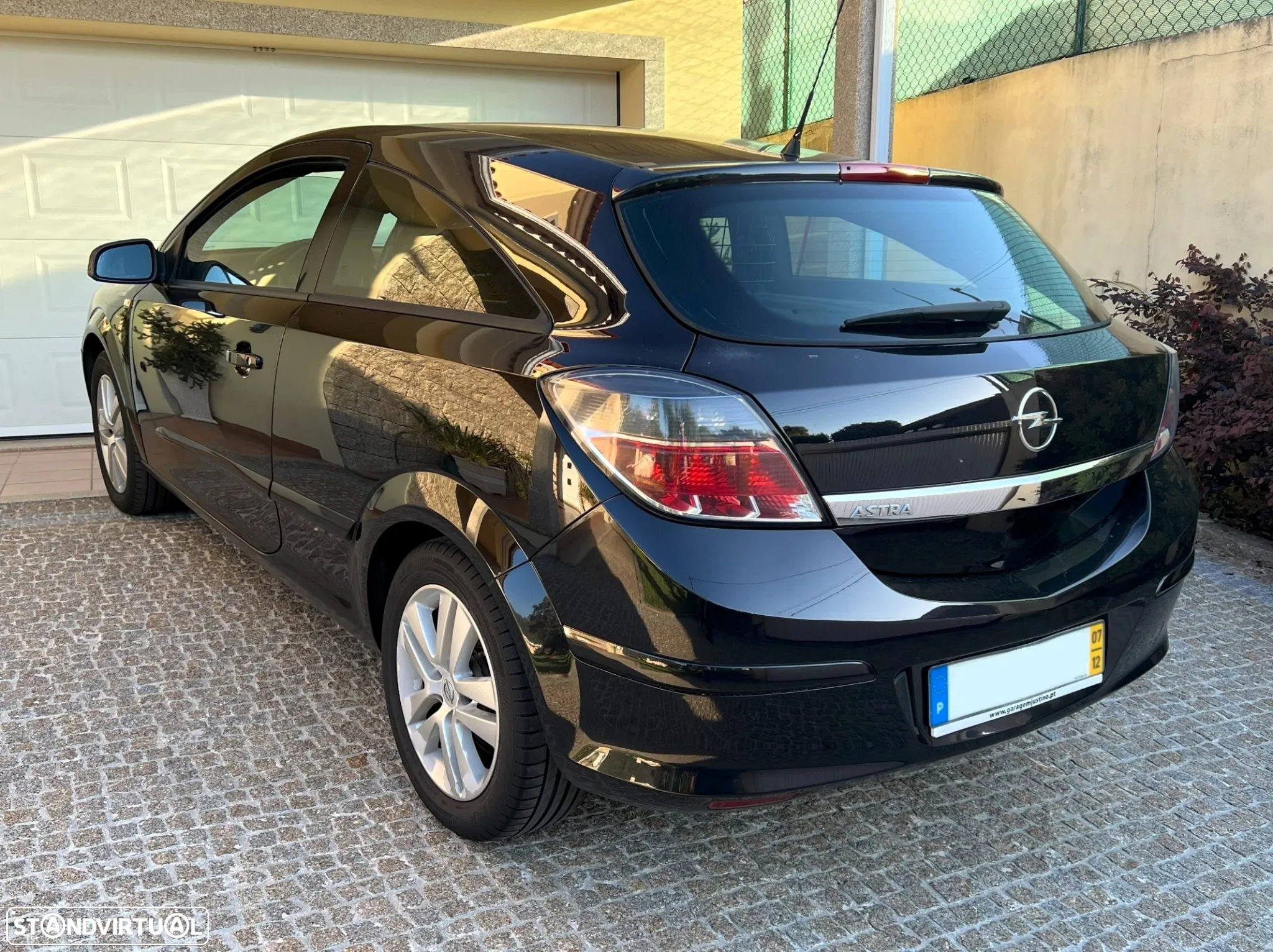 Opel Astra GTC 1.3 CDTi - 5