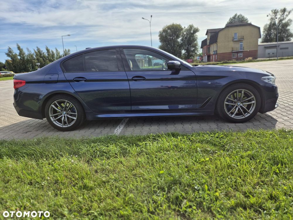 BMW Seria 5 530i xDrive - 18