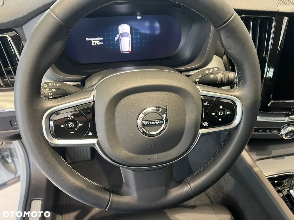 Volvo XC 60 B5 B AWD Geartronic RDesign - 21