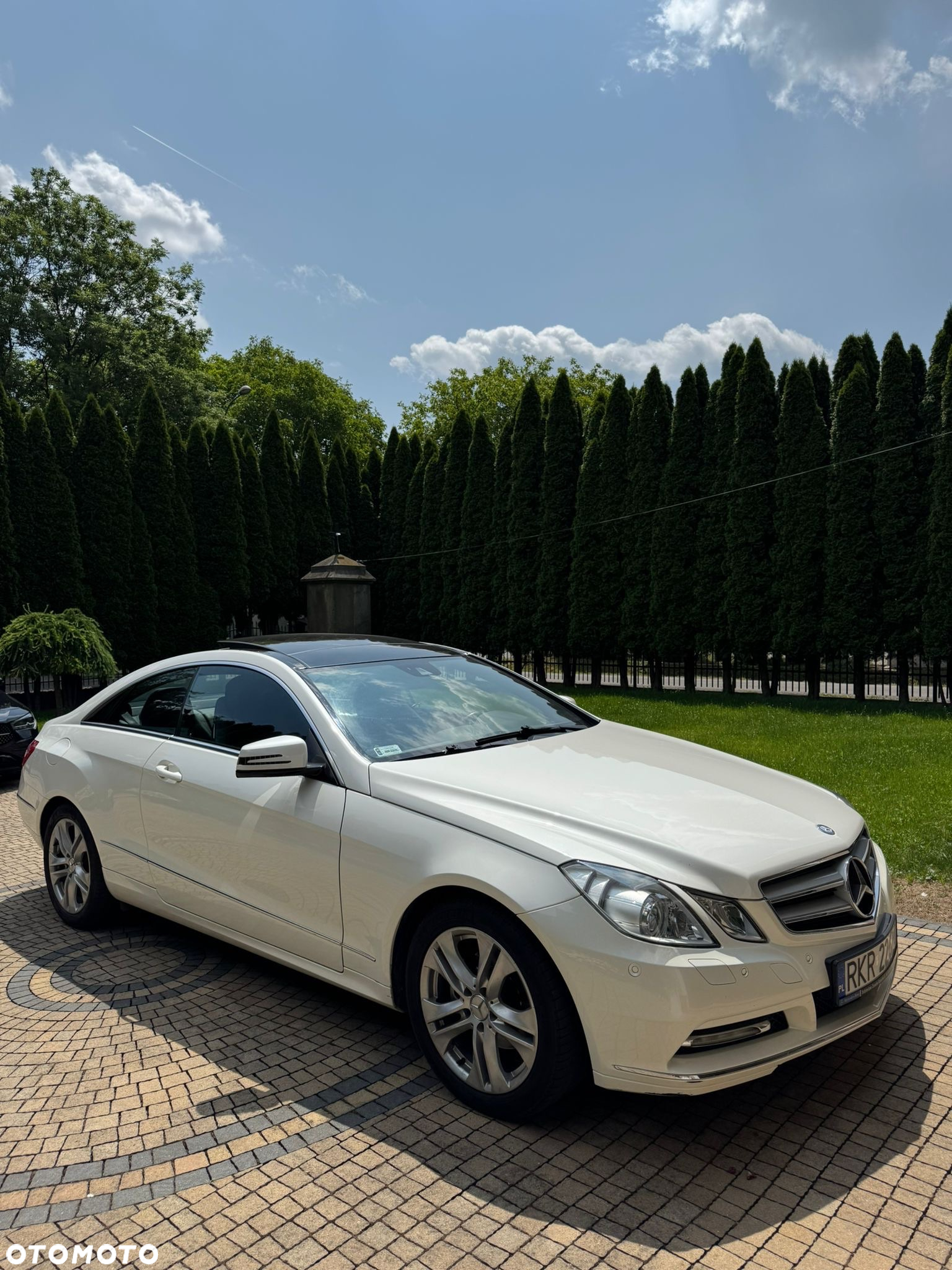 Mercedes-Benz Klasa E 250 CGI BlueEffICIENCY - 16