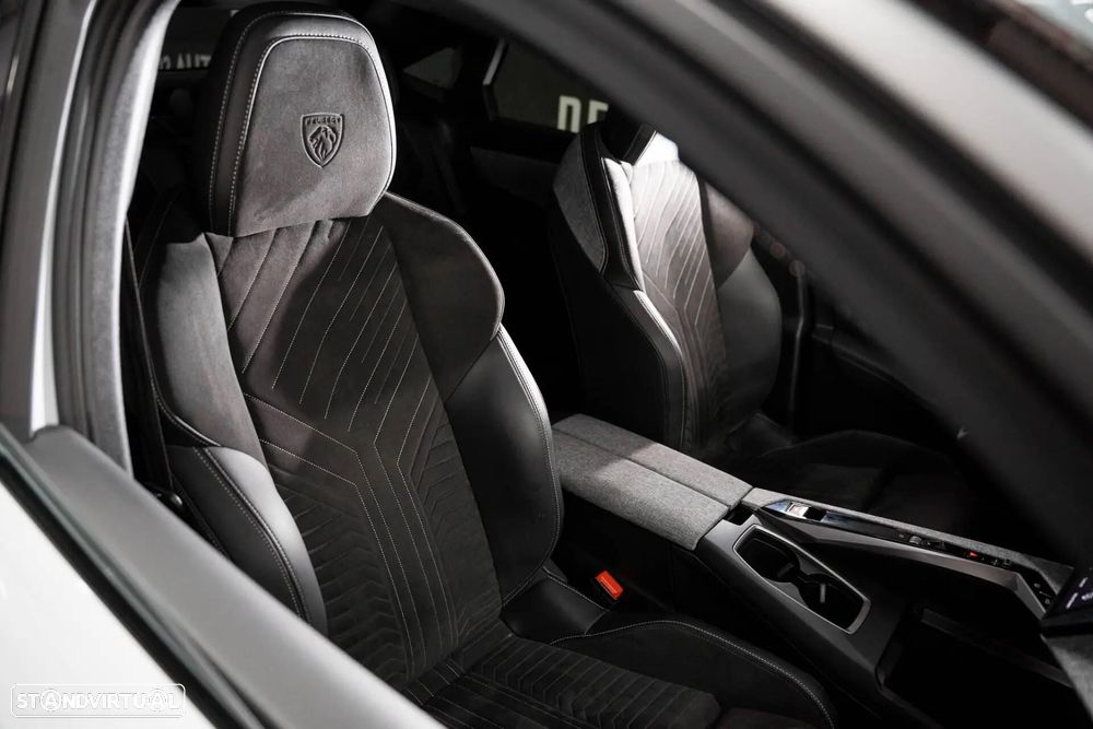 Peugeot 3008 1.2 Hybrid GT e-DCS6 - 22