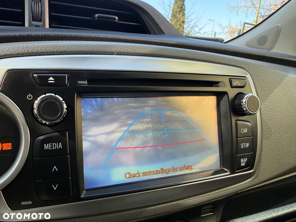 Toyota Yaris 1.33 VVT-i Edition 2014 - 33