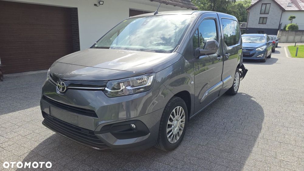 Toyota Proace City Verso 1.2 D-4T Business - 2