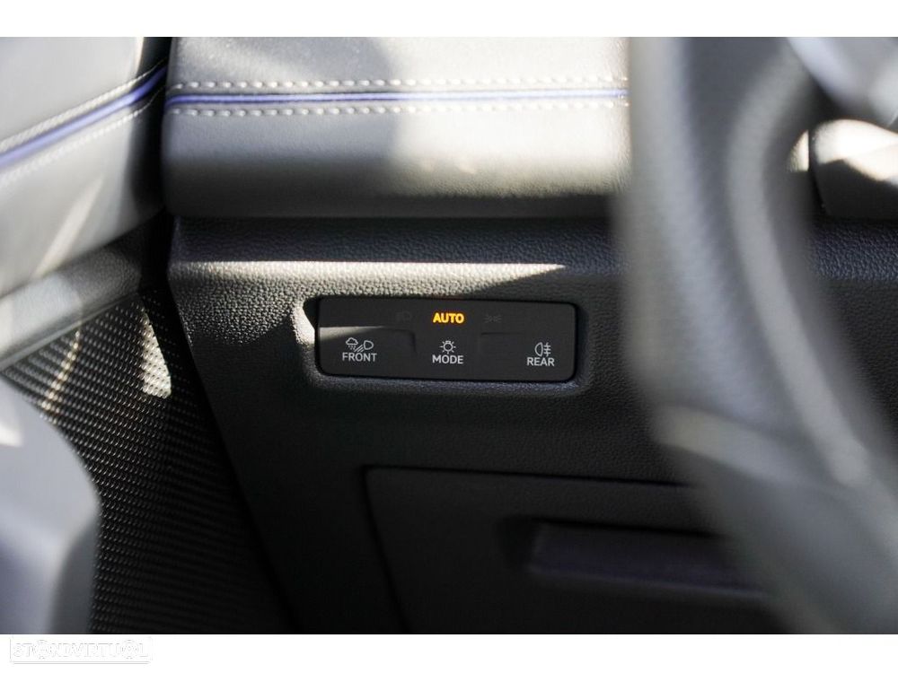 VW Tiguan 1.5 TSI eHybrid R-Line DSG - 29