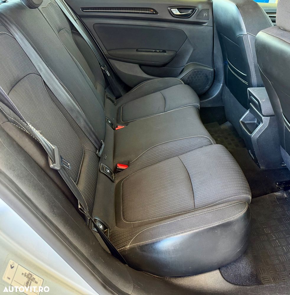 Renault Megane - 9