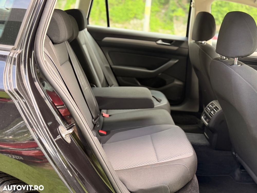 Volkswagen Passat - 8