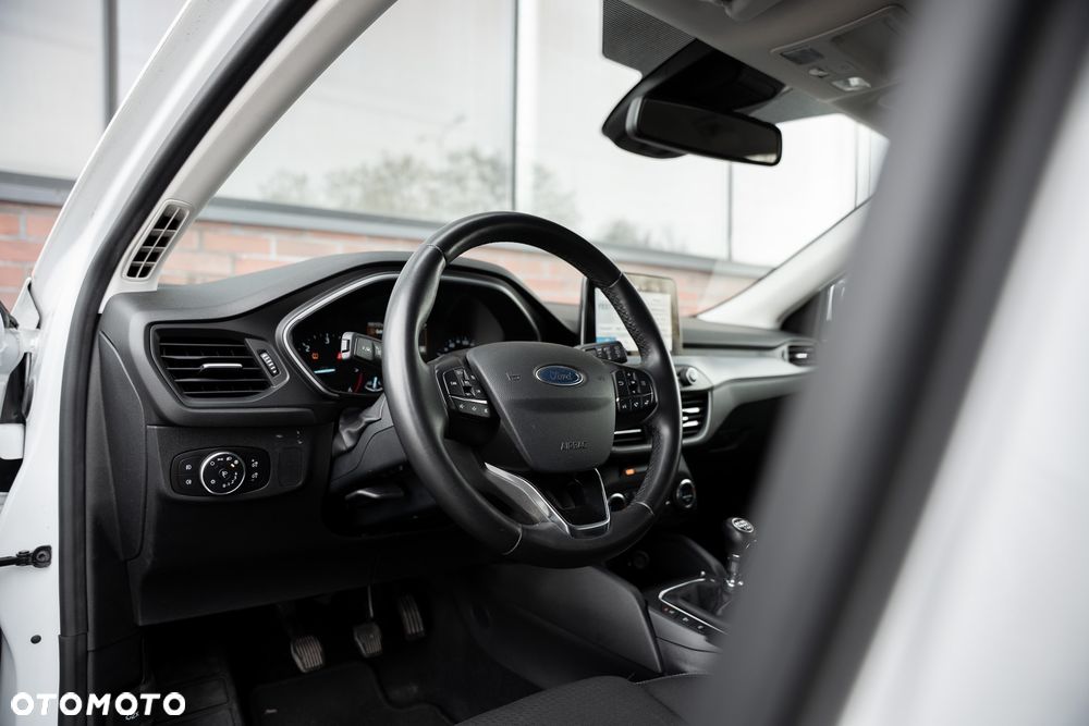 Ford Focus 1.5 EcoBlue STart-Stopp-System TITANIUM - 23