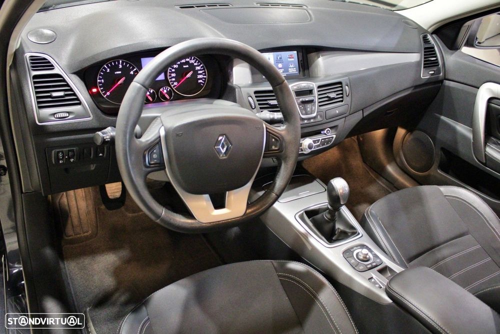Renault Laguna Break 2.0 dCi GT 4Control - 24