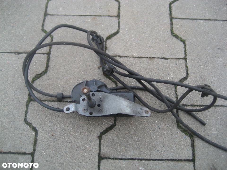 volvo v40 s40 lift 00-04r silniczek wycieraczki przód prawy - 1