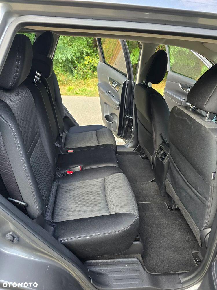 Nissan X-Trail 2.0 dCi ALL-MODE 4x4i Xtronic Tekna - 26
