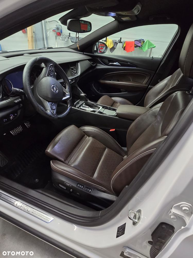Opel Insignia CT 2.0 T 4x4 Exclusive S&S - 4