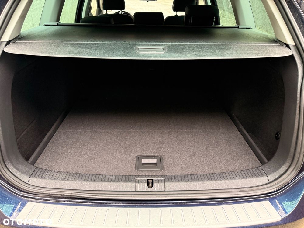 Volkswagen Golf 1.6 TDI Comfortline - 15