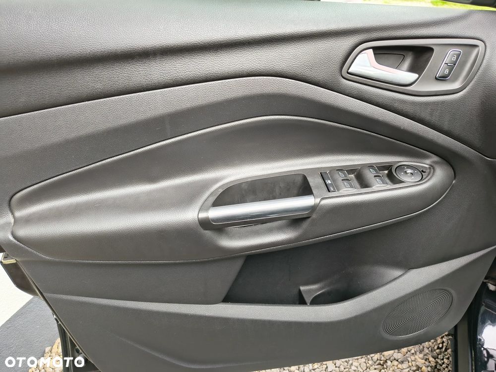 Ford Kuga 2.0 TDCi 4x4 Titanium - 15