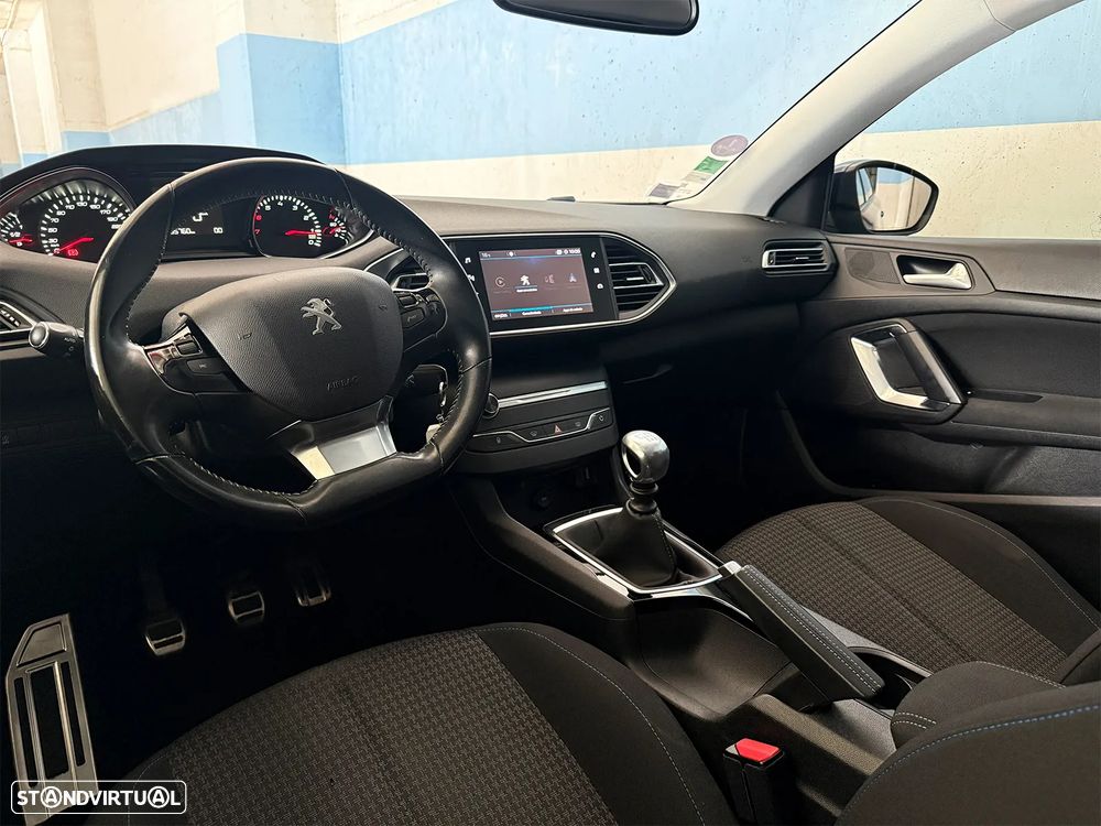 Peugeot 308 PureTech 130 Stop & Start Style - 4