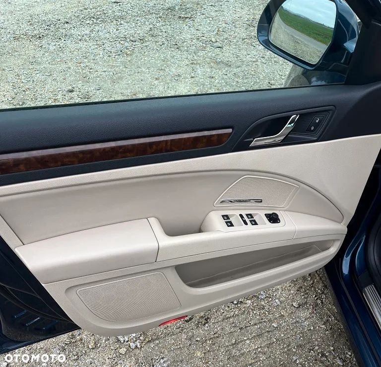 Skoda Superb 2.0 TDI 4x4 Platinum Outdoor DSG - 12
