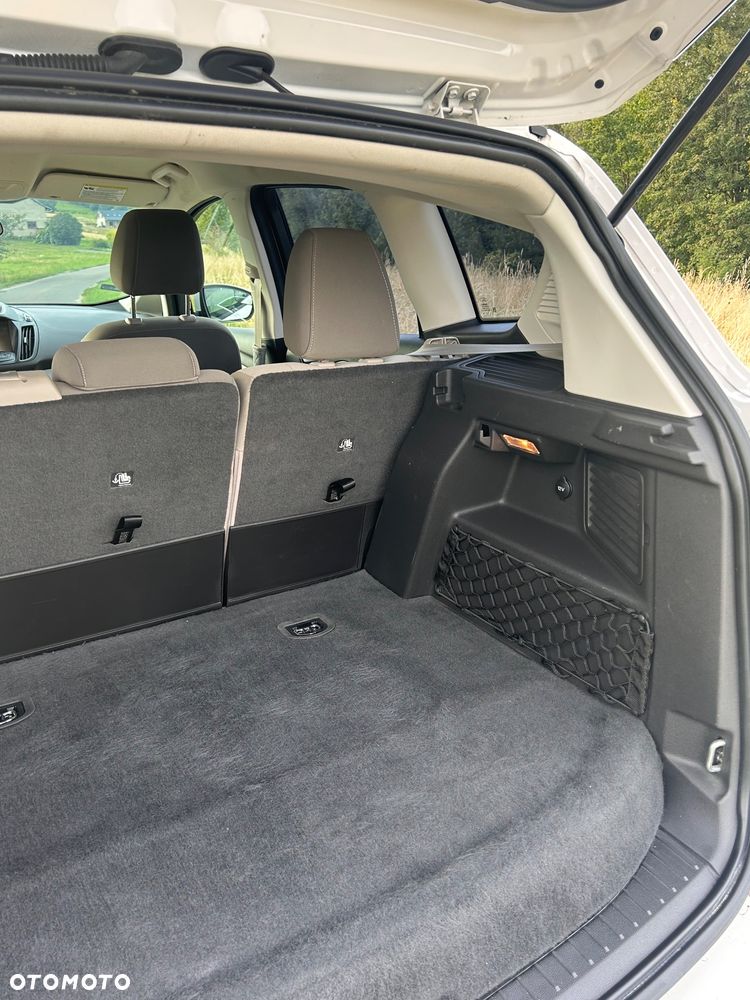 Ford C-MAX - 12