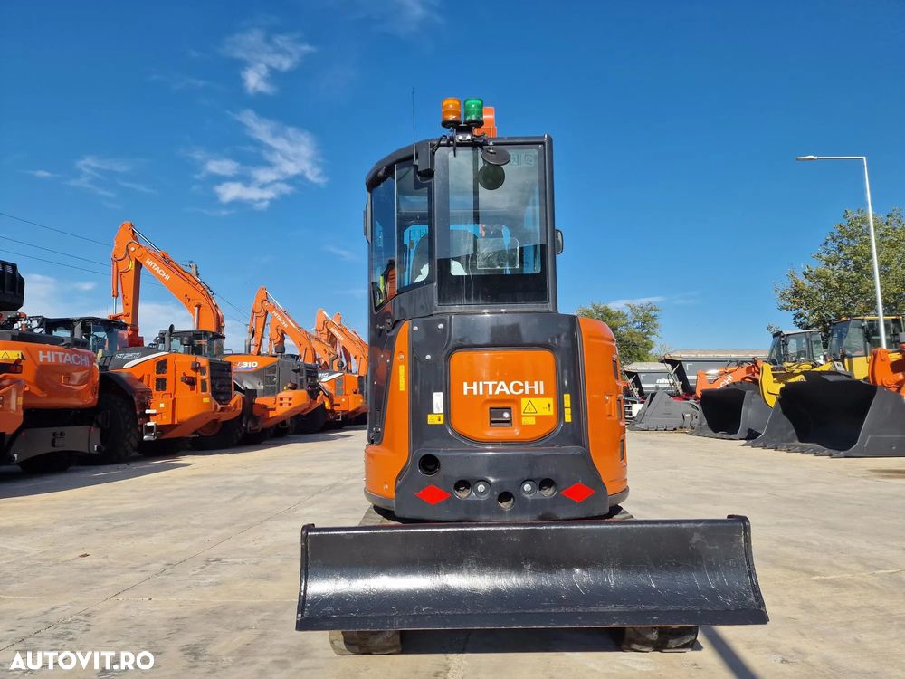 Hitachi ZX33U-6, Masa operationala 3,7t, 2023/10, 1.040h, CUPLA RAPIDA HIDRAULICA, cupa ingusta NOUA, cupa lata NOUA, capa taluz NOUA, inst picon, Aer cond, Antifurt, Lama nivelare, senile 80% ok, Ad sapare 3,5m, posibilitate leasing 4 ani-PROMOTIE 37.900EUR - 39