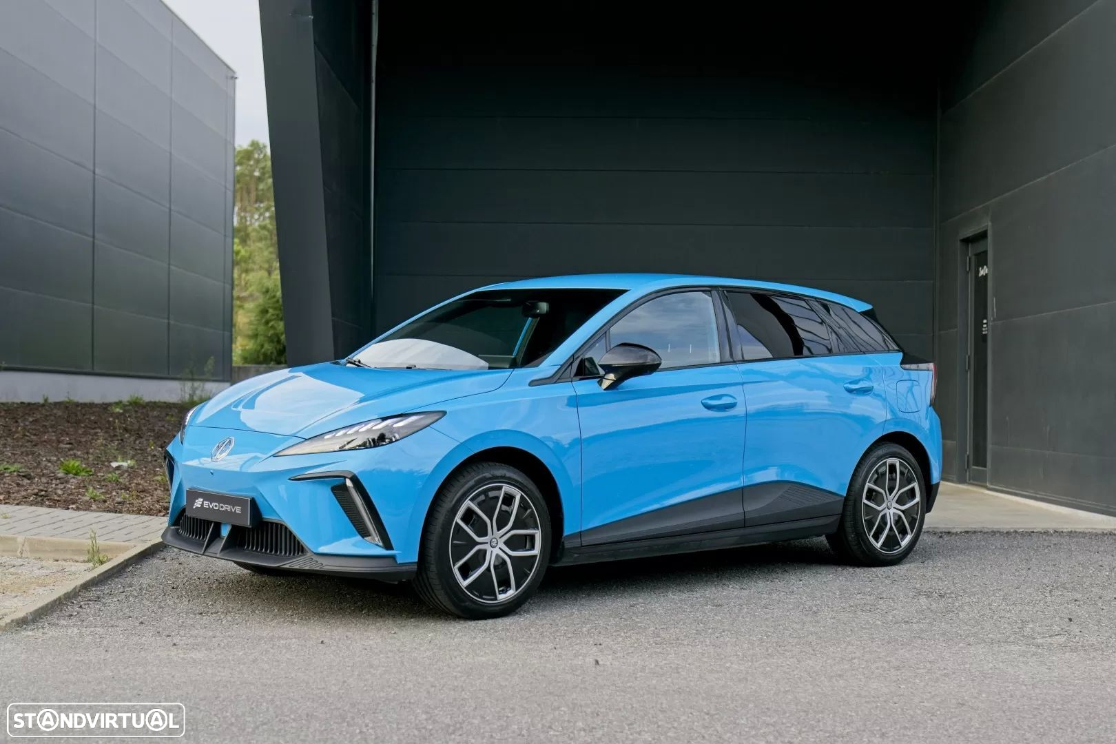 MG MG4 64 kWh Luxury - 3