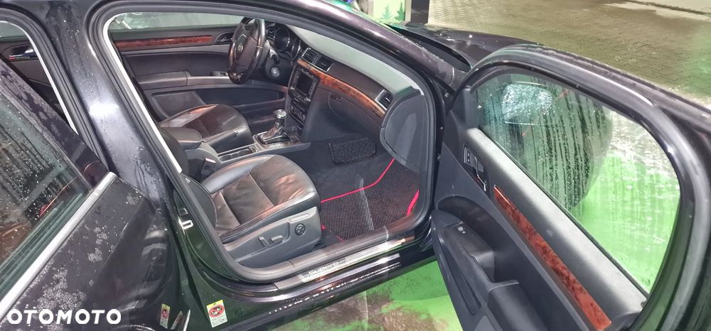 Skoda Superb 2.0 TDI Ambition DSG - 8