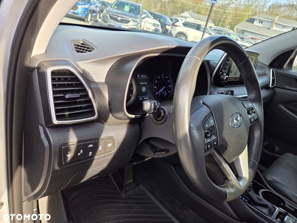 Hyundai Tucson - 11