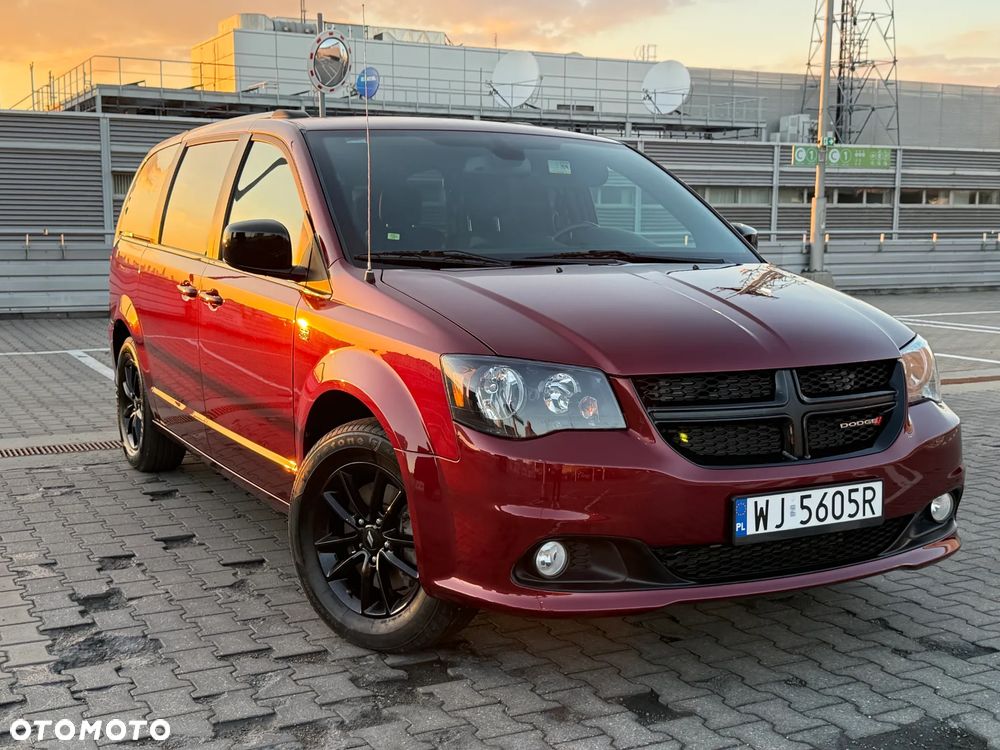 Dodge Grand Caravan - 23