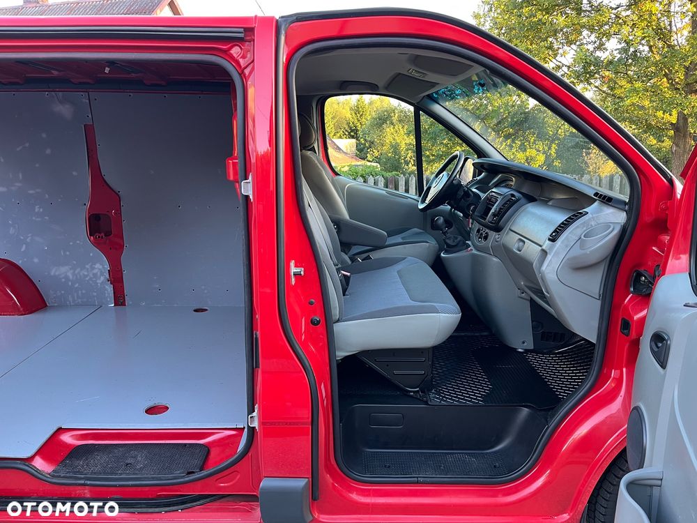 Opel VIVARO - 19
