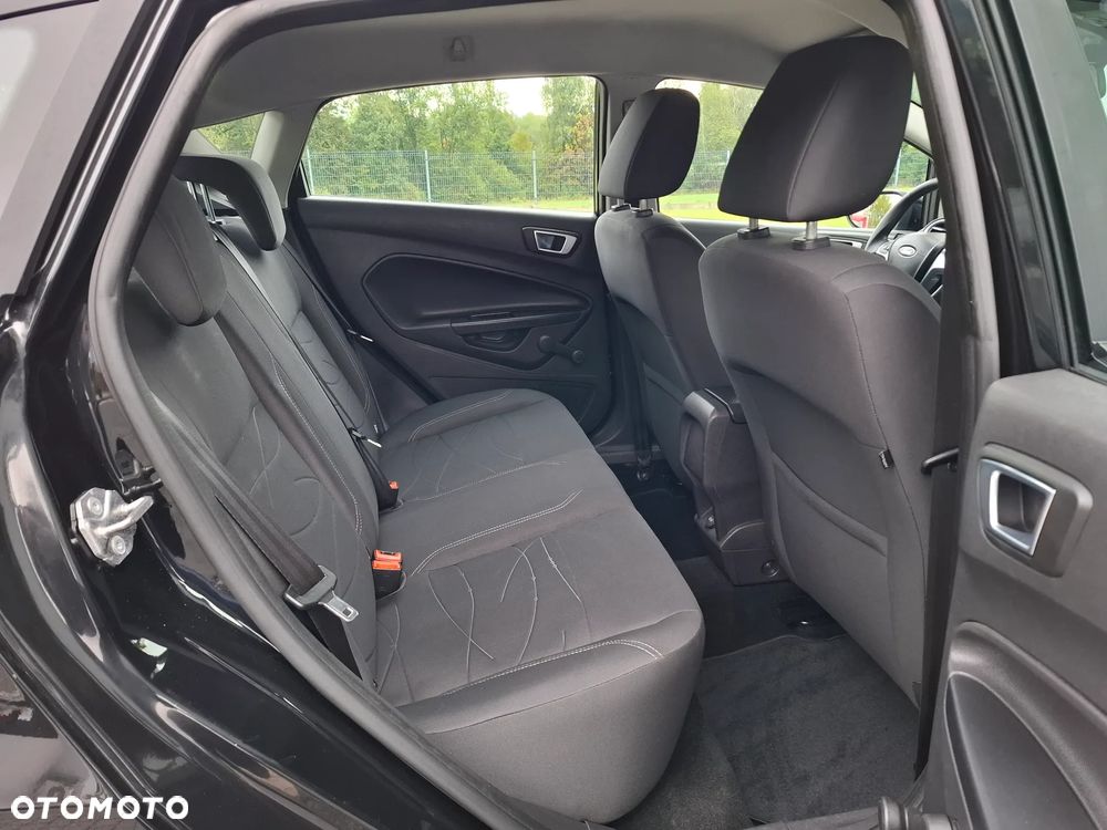 Ford Fiesta 1.25 Champions Edition - 24