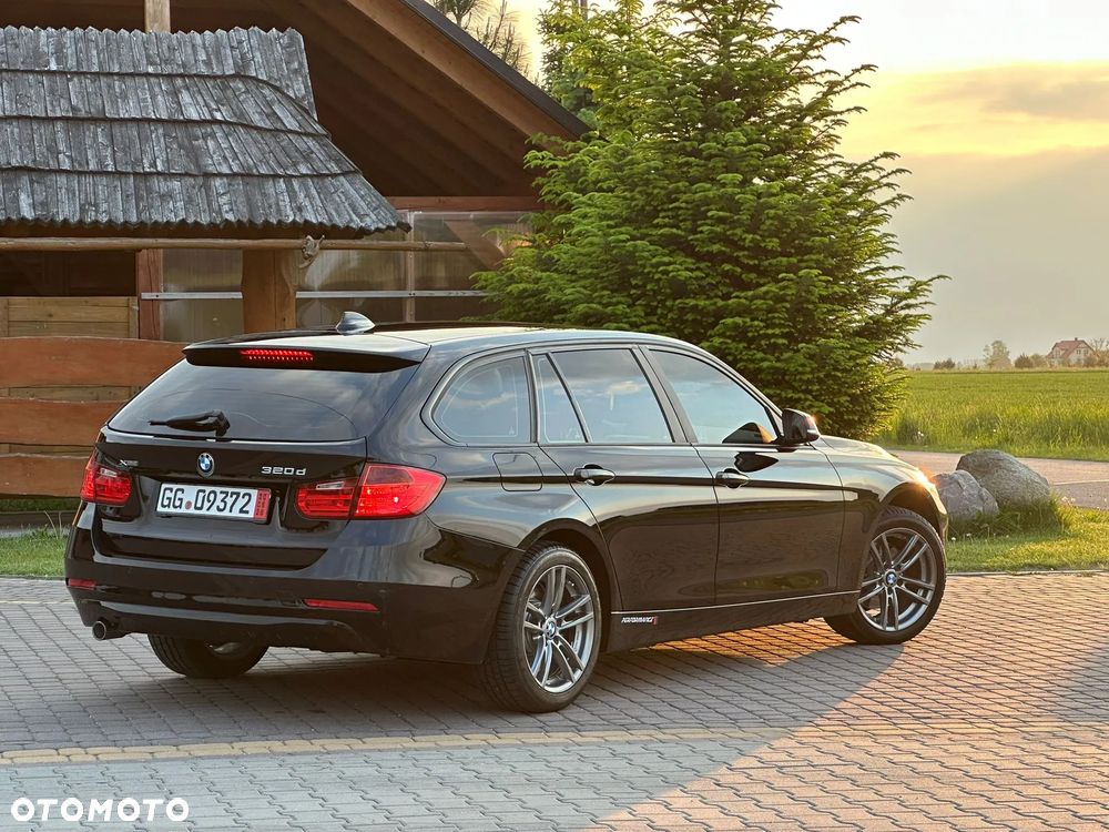 BMW Seria 3 320d xDrive DPF Edition Exclusive - 22