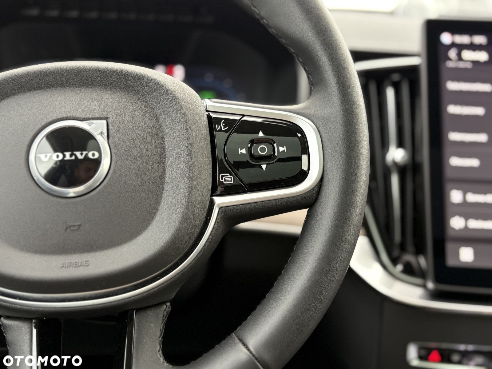 Volvo XC 90 - 9