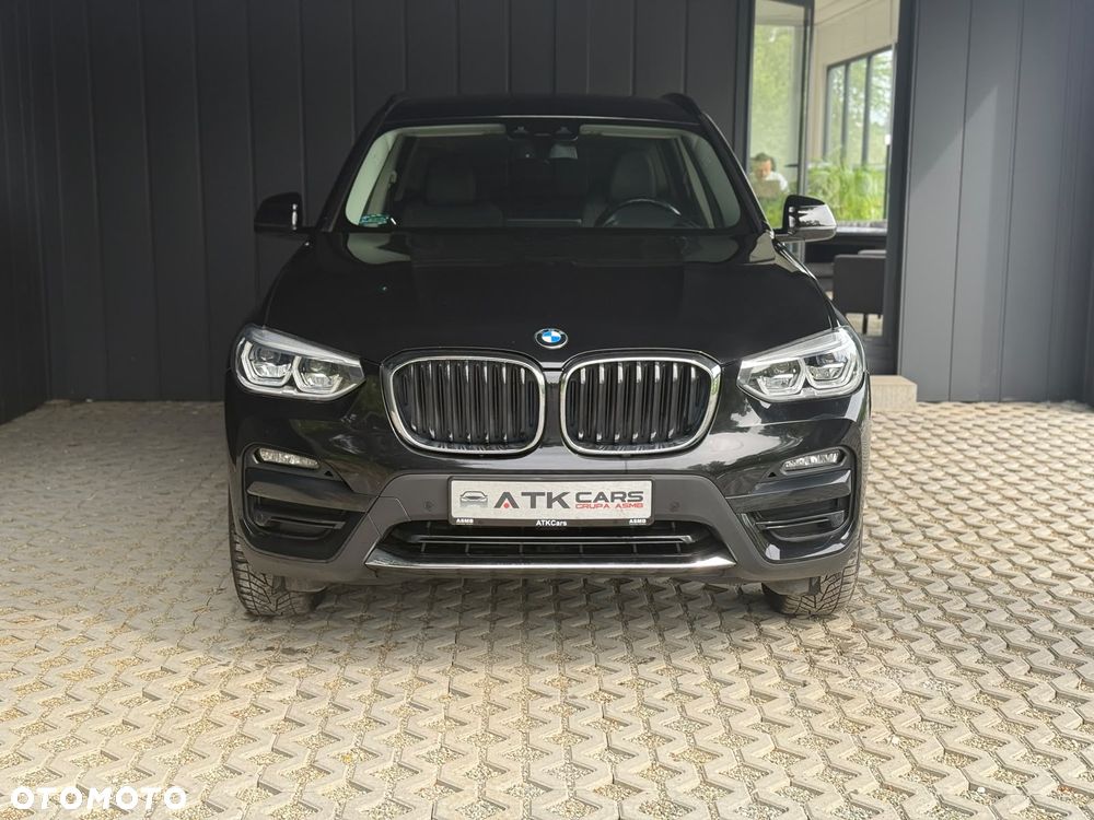 BMW X3 xDrive20i Advantage - 3
