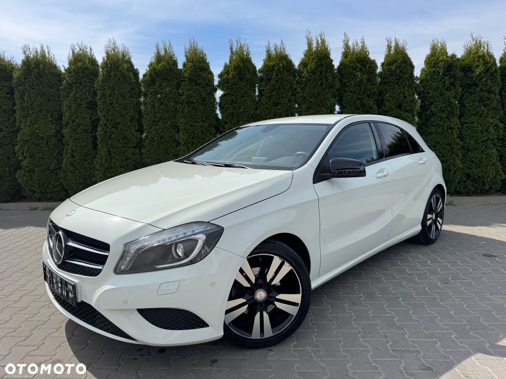 Mercedes-Benz Klasa A 200 7G-DCT Activity Edition - 4