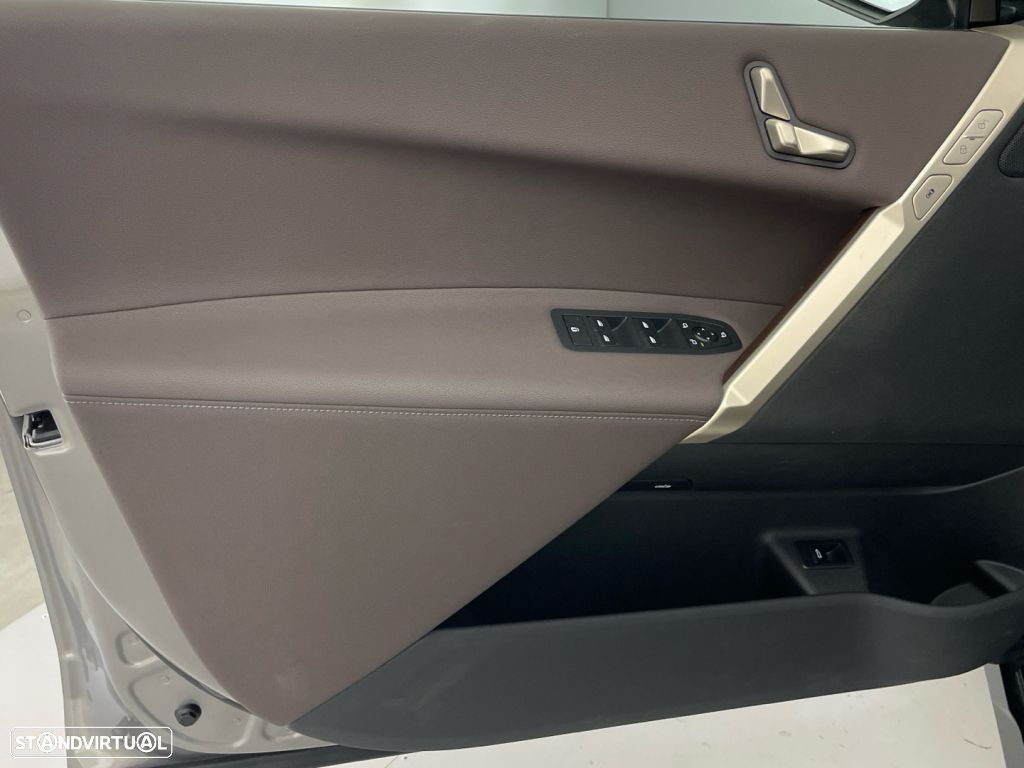 BMW iX xDrive 40 - 17